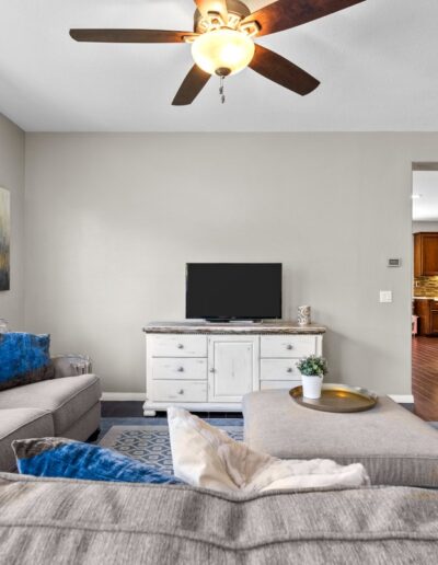 Living Room - 28474 N Incline Ln Santa Clarita California for Sale by SCVHolly