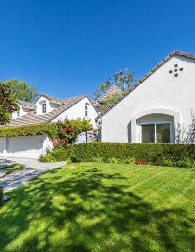 24059 Regents Park Cir Valencia CA For Sale - Front Yard