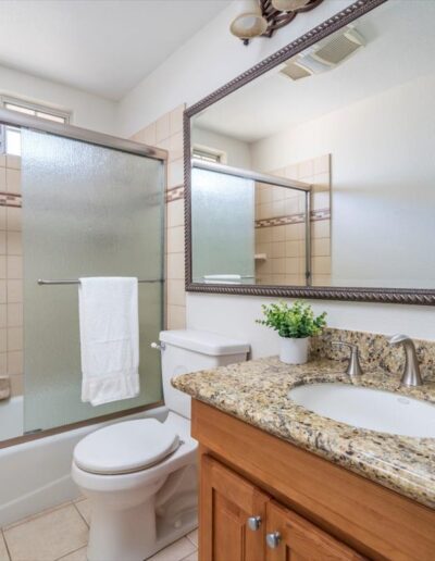 Bathroom - 26326 Woodlark Ln Valencia CA