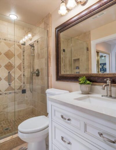 Bathroom - 26326 Woodlark Ln Valencia CA